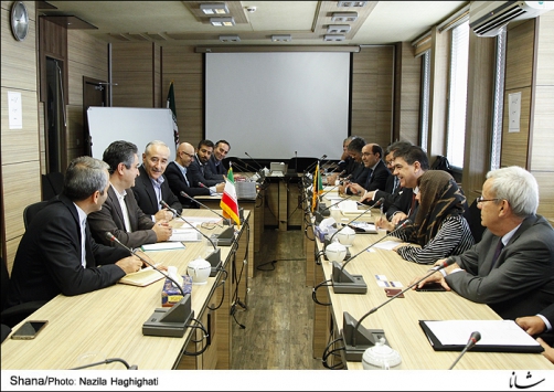 Iranian Officials welcome Portuguese Delegation (Shana/Photo)